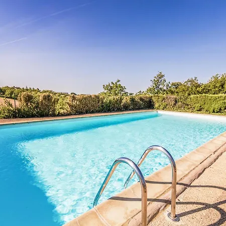 With Swimming Pool Σπίτι διακοπών