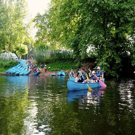 With Swimming Pool 別荘